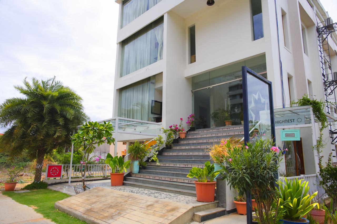 Hotel Highnest Singapperumalkovil Экстерьер фото